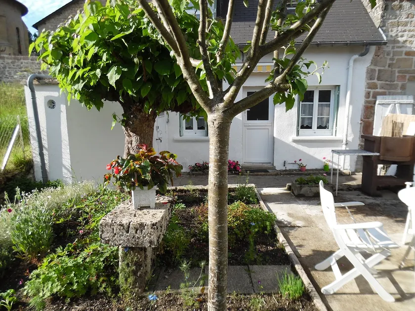 Holiday home in the heart of Corrèze 2 ** - Image 1