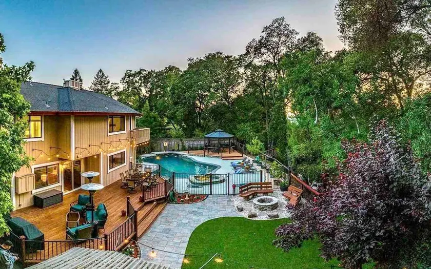 5-Bedroom Creekside Wine Country Retreat - Image 1