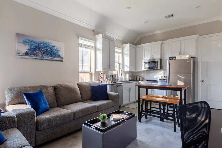 Cozy and Private Guest Apartment with King Bed! - Image 1