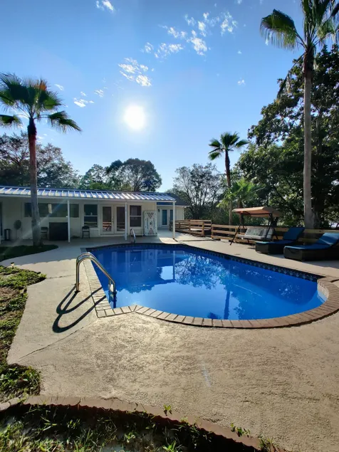Nature Coast's Gem. Private Pool Home - Image 1