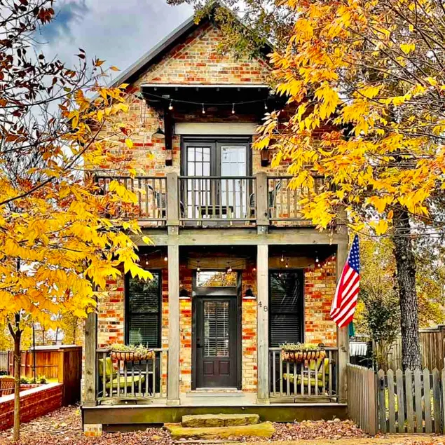 The Retreat @ Carlton Landing, an Elegant Farmhouse located in a 5 star resort!! - Image 1