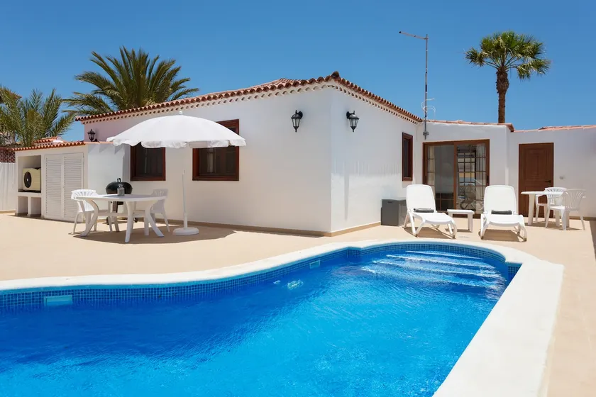 CASA BRANSFORD, Excellent, Sunny House with Private Heated Pool - Image 1