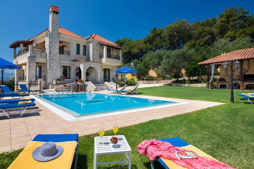 Family Villa w/Pool, Billiard ,Ping Pong, BBQ area - Image 1