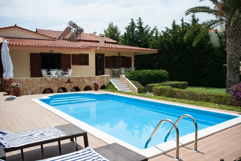 George's luxury Villa Mavro Lithari - Image 1