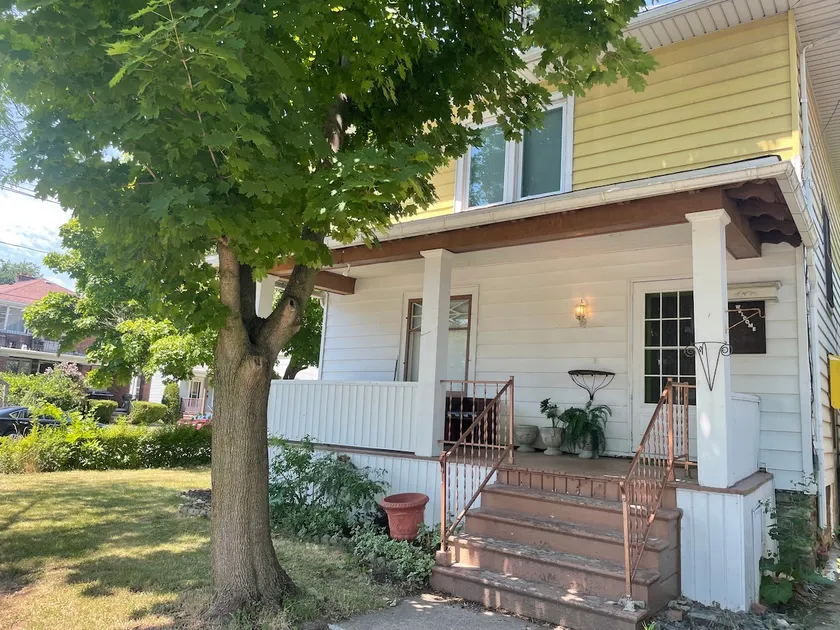 WALNUT Beautiful 3 bedrooms house 1 mile from the falls! - Image 1