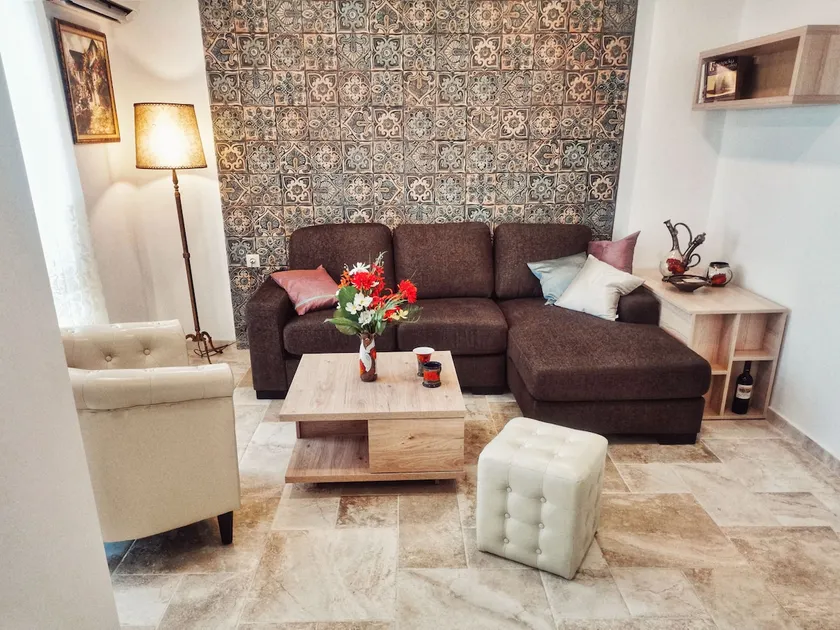 Fortress Lodge - entire suite in the old town - Image 1