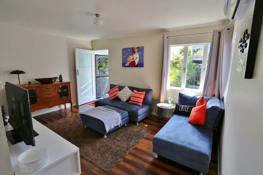 Unit 2, Mountjoy Terrace Manly - Image 1
