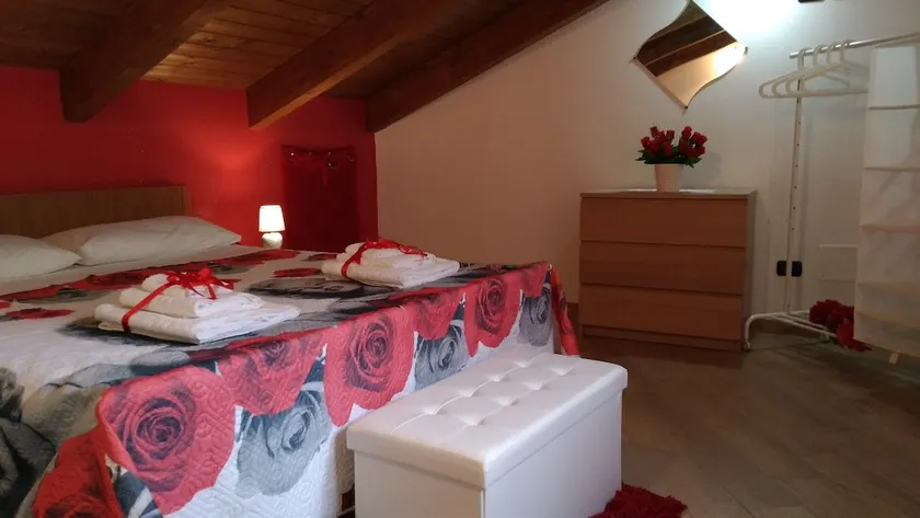 House of Roses - Image 1