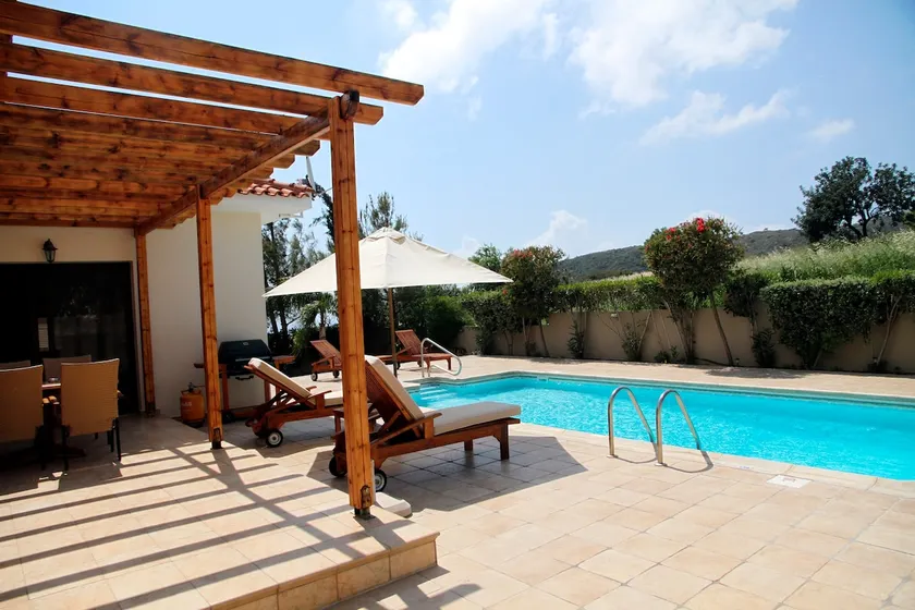 Eve Pissouri Xιnisteri Villa - Image 1