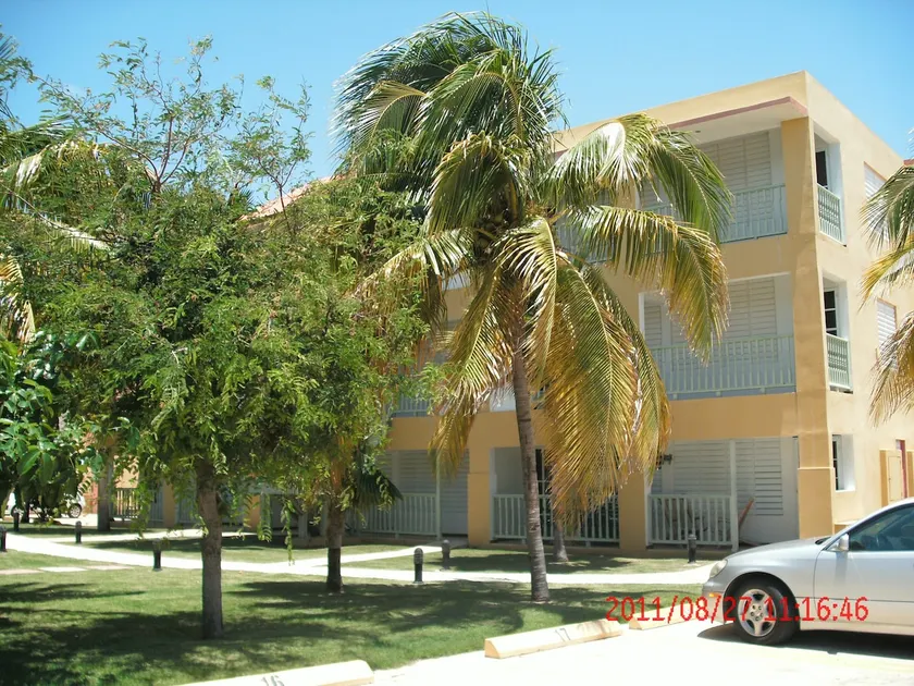 Pristine Oceanfront Condo zu vermieten - Image 1