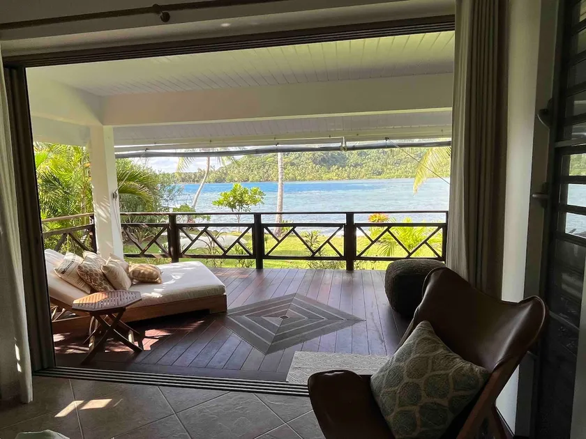 Blue Coral House, Luxury Waterfront - Image 1