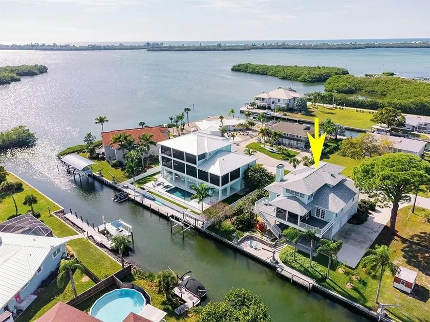 Lux Home on Gulf w/Private POOL & 50ft Dock - Image 1