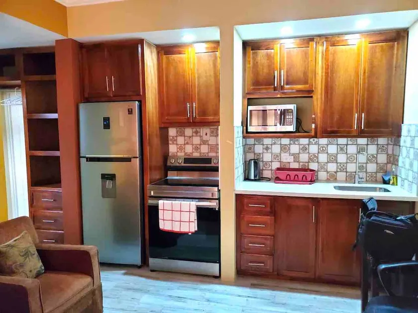 *AC Studio +Huge Yardspace + Flat screen tv* - Image 1