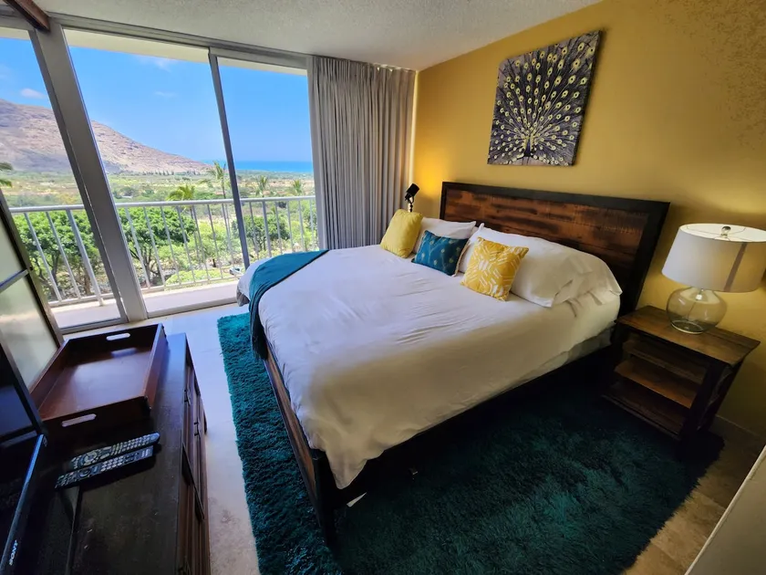 Makaha Valley Towers Ocean View - Image 1
