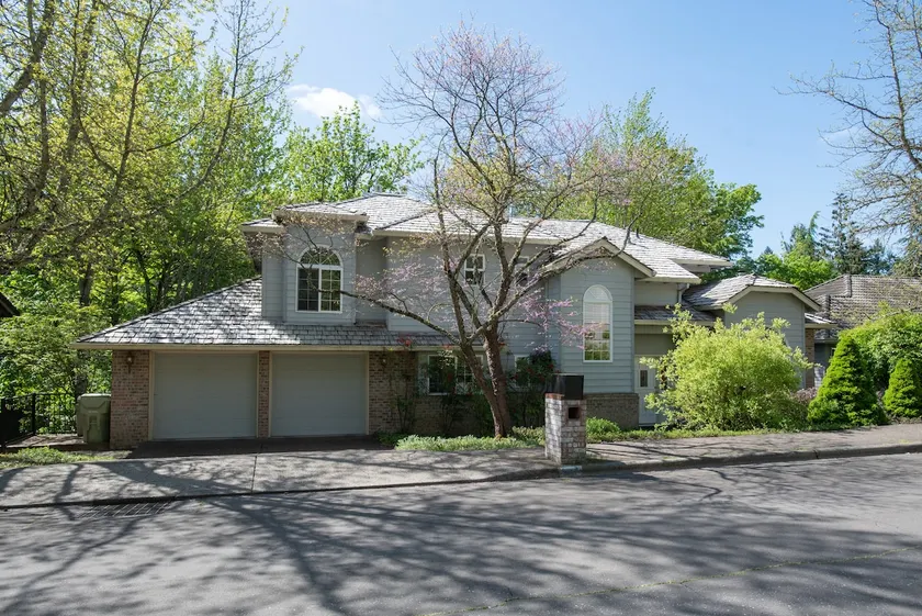 Northwest Portland Forest View Quiet Family Home - Image 1