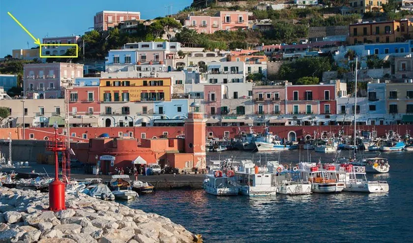 Typical Style in Ponza downtown - Image 1