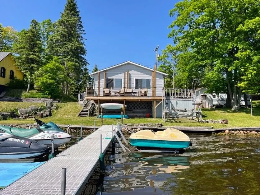 Lakefront Cottage Near Rifle River With Dock - Image 1