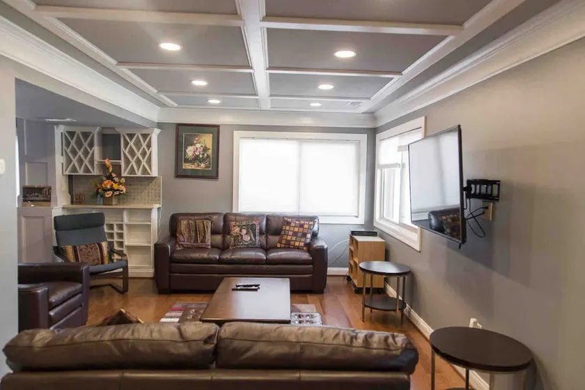 Relaxing Refuge - Warm and Inviting 3BR/2.5BA home - Image 1