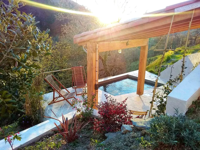 Unusual, atypical cottage, surrounded by nature! - Image 1