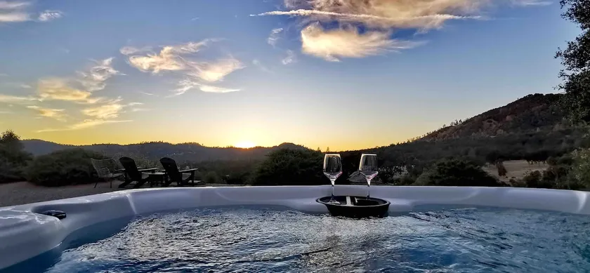Hilltop Hideaway with Secluded Views Near Yosemite & Bass Lake - Image 1
