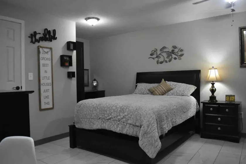 Lovely Cottage Room- Self check-in & Parking - Image 1