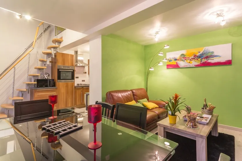 BELENA GOLD COAST - Image 1