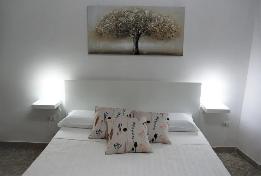Enry's House - Image 1