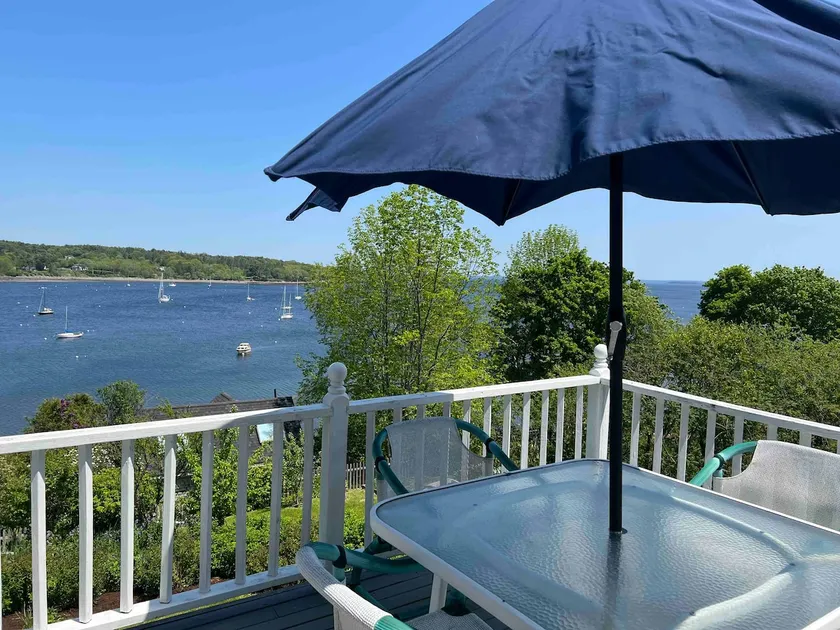 Lilacs & Sea Breezes | Bayview 2nd floor porch - Image 1