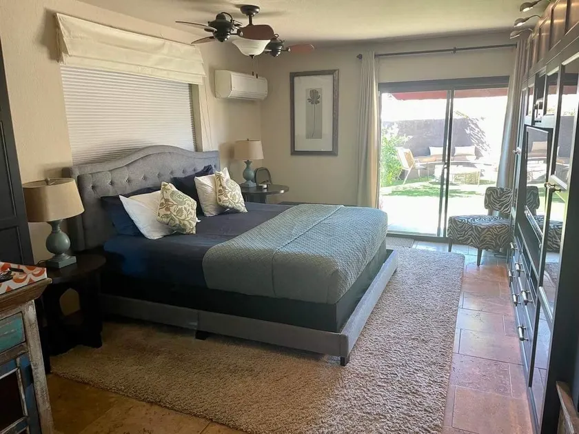 Stylish Casita with Private Backyard - Image 1