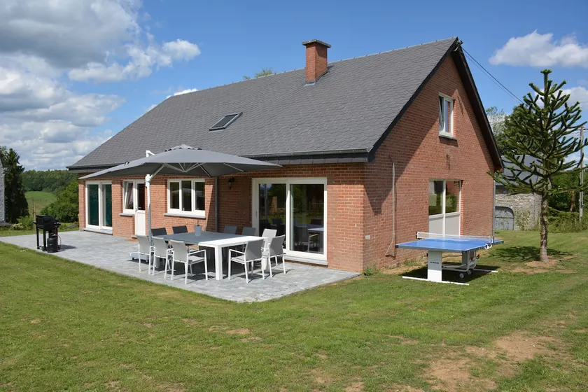 Moderne villa i Rochefort tæt på hestene - Image 1