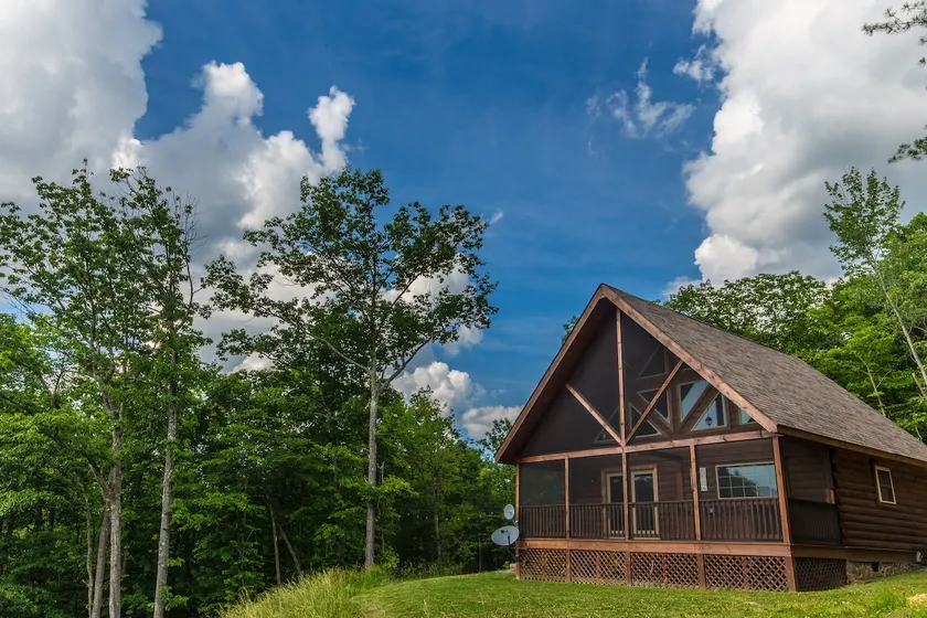 Pembroke Cabin @shenandoahwoods - Image 1