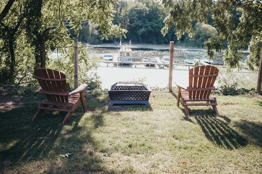 The Lake House on the Oak Orchard - Image 1