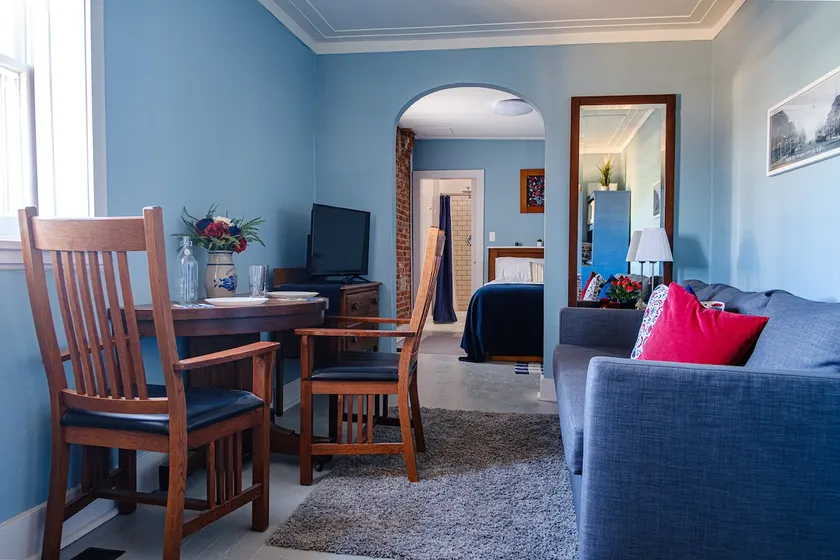 Scandinavian Apartment in Historic Story City - Image 1