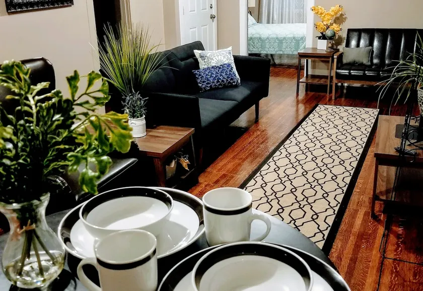 ❤The Indy Apartment with FREE PARKING/WIFI❤ - Image 1