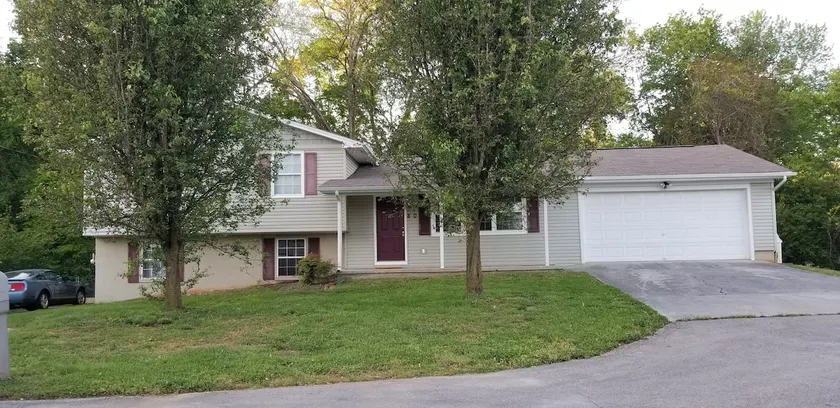 Modern Split Ranch: 5BR 2BA Large Groups Welcome - Image 1