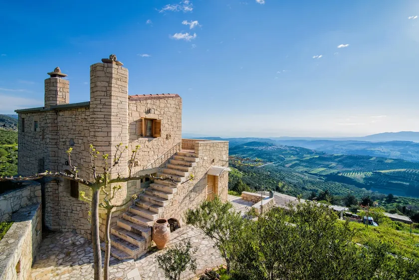 Panoramic View Villa in OliveGroves - Image 1
