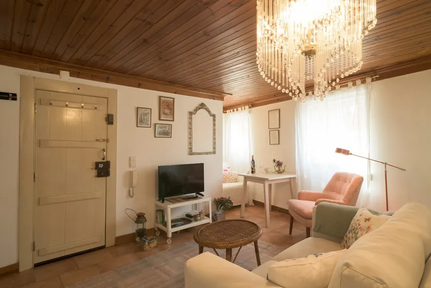 Light Filled Apartment near Chiado, By TimeCooler - Image 1
