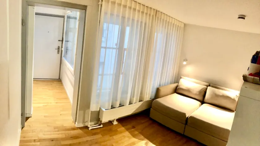 Tiny Apartment - Image 1