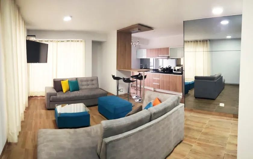 Well-equipped modern apartment, San Borja - Image 1