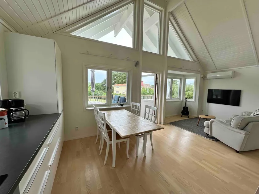 House by the sea in Vallda Sandö - Image 1