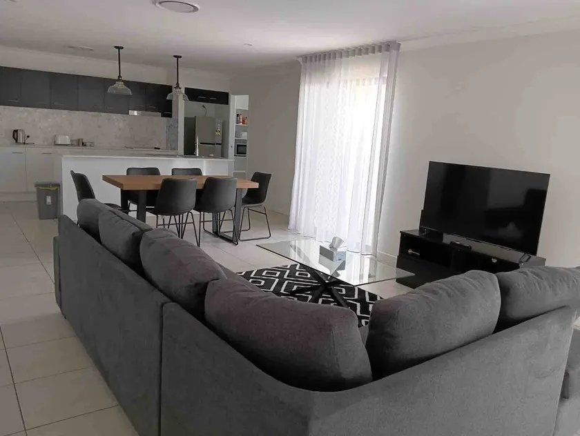Spacious family home - Image 1