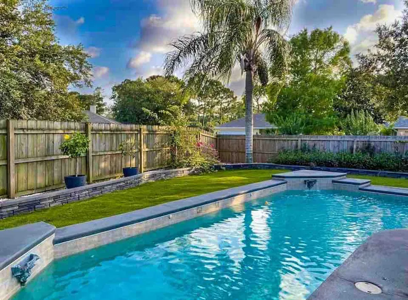 Heated Pool Home with Office & Hot Tub - Image 1