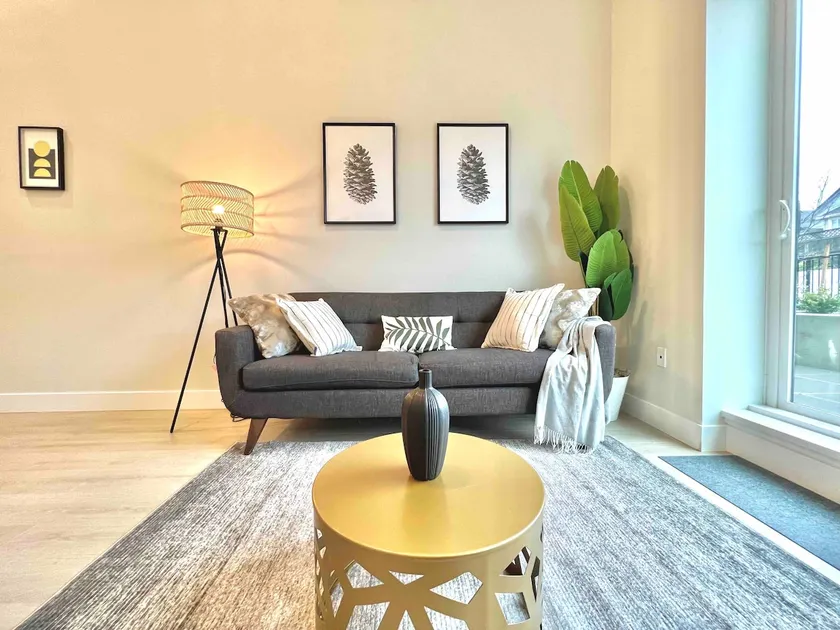 The Retreat Suite + Free Parking - Image 1