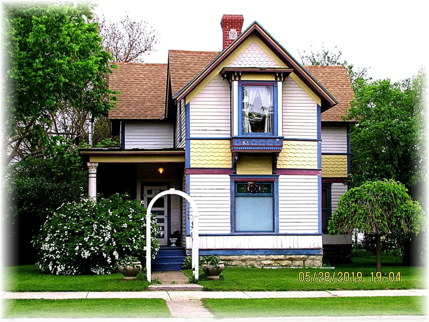 Den historiske A. C. Carter House - River Romance på La Crosse Historical Tour! - Image 1