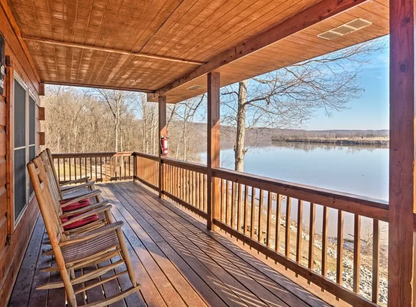 Rivers Edge Cabin - Image 1
