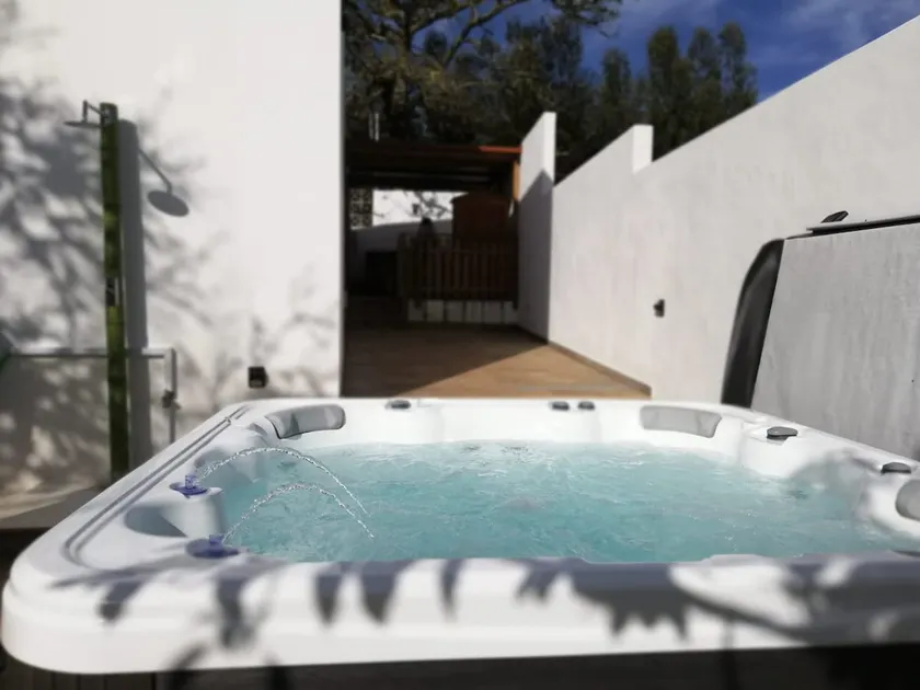 “Villa Nena” Rural Chill Out House - Image 1