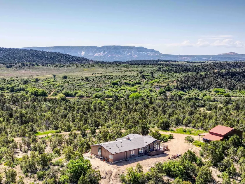 Amazing 360° views! Updated & Secluded 4Bed/2Bath! - Image 1