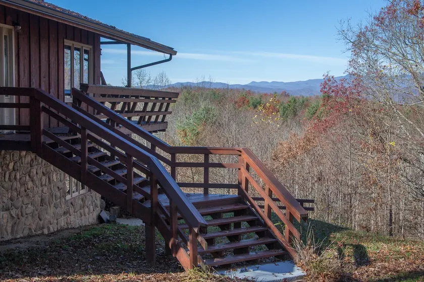Smokey Mountain Chalet - Image 1