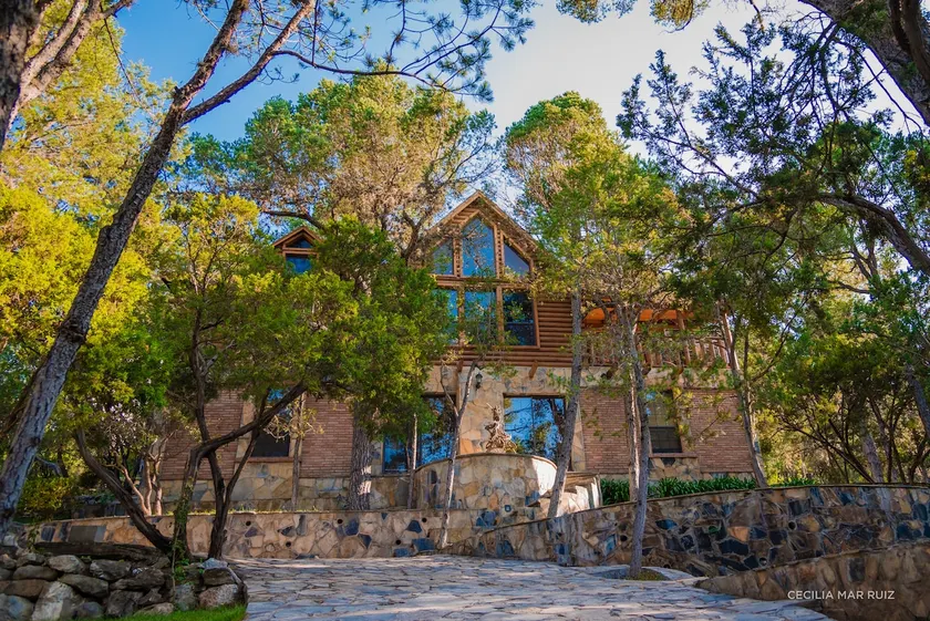 Large cabin in Arteaga, Coahuila - Image 1