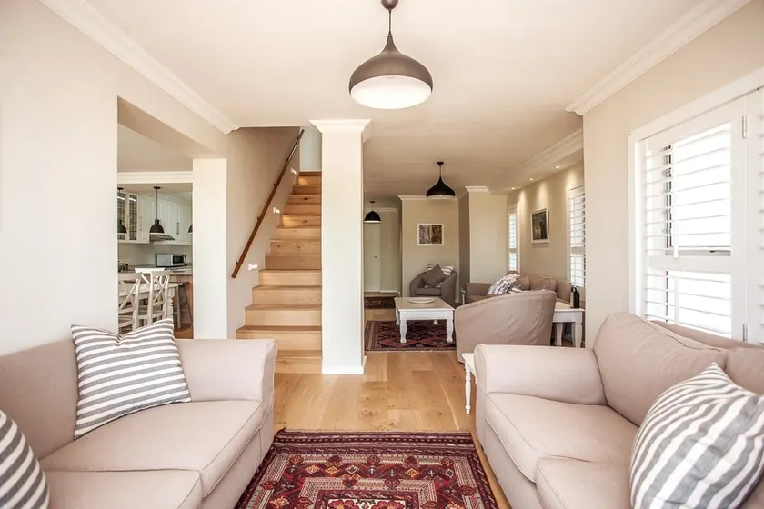 Beachfront Apartment @ Summerseas - Image 1